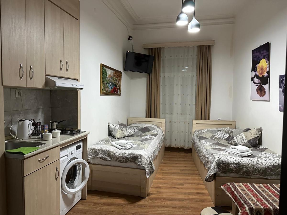 Leselidze Guest House Tbilisi Eksteriør bilde