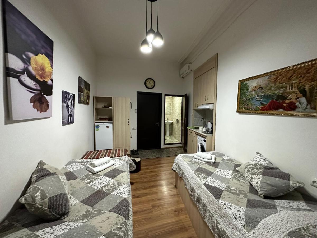 Leselidze Guest House Tbilisi Eksteriør bilde